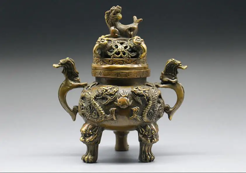 2685<+China Bronze Handwork Incense Burner w Two dragons play with a pearl xuande Mark
2685<+China Bronze Handwork Incense Burner w Two dragons play with a pearl xuande Mark