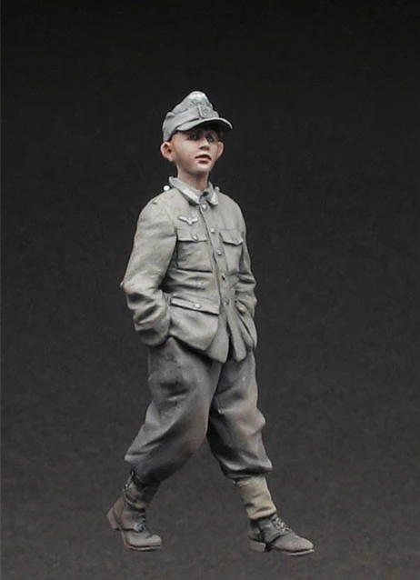 1/35 Resin Figure Model Kit 081 Young German POW, 1944-45 Unassembled unpainted Top
1/35 Resin Figure Model Kit 081 Young German POW, 1944-45 Unassembled unpainted Top