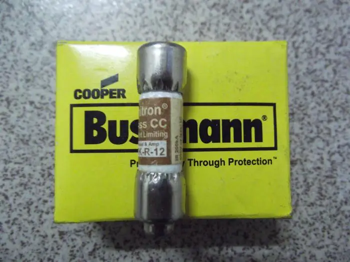 KTK-R-12 Limitron ClassCC 10*38 предохранитель Boshi Man предохранитель 12A600V аутентичный
KTK-R-12 Limitron ClassCC 10*38 предохранитель Boshi Man предохранитель 12A600V аутентичный