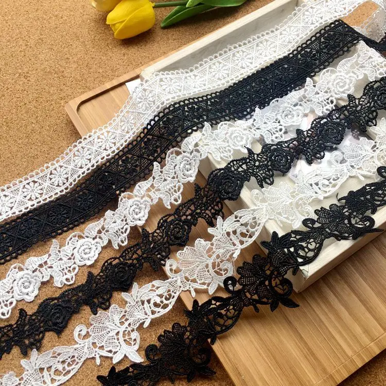 Exquisite White Black Embroidered Venise Lace Neckline Collar Sewing Applique Trims Headwear Curtains DIY Crafts Lace Supplies
Exquisite White Black Embroidered Venise Lace Neckline Collar Sewing Applique Trims Headwear Curtains DIY Crafts Lace Supplies