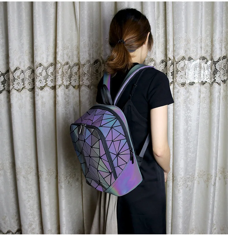 ZYJ Women Luminous Geometric Casual Backpacks Travel Girls Leather Laser Discoloration Shoulder School Backpack Mochila Bag (11)