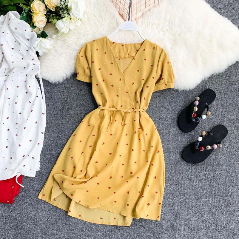 NiceMix 2019 new V-neck short-sleeved printed slim short sexy dress Women retro chic vogue casual waist beach bodycon dress fema
NiceMix 2019 new V-neck short-sleeved printed slim short sexy dress Women retro chic vogue casual waist beach bodycon dress fema