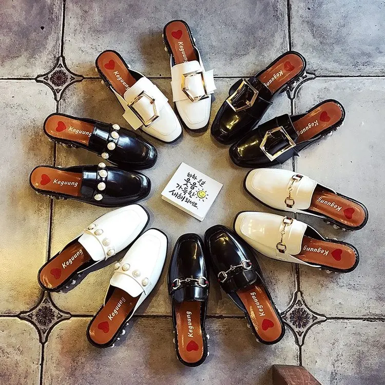 2018 Spring New Women Ladies Shoes Flat Loafers Slip on Patent Leather Boat Shoes Woman PU Leather Casual Female Shoes Flat
2018 Spring New Women Ladies Shoes Flat Loafers Slip on Patent Leather Boat Shoes Woman PU Leather Casual Female Shoes Flat