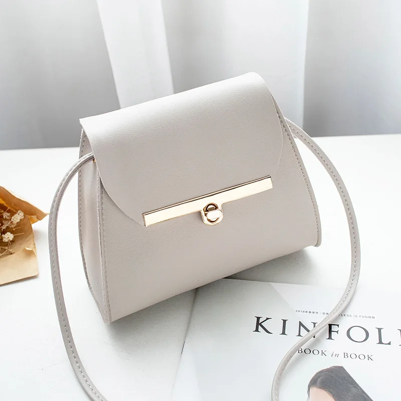 Simple Flap PU Leather Shoulder Bag Women Girls Pure Color Mini Messenger Chest Bag Cross Body Bag bolsa feminina Cover Lock Bag
Simple Flap PU Leather Shoulder Bag Women Girls Pure Color Mini Messenger Chest Bag Cross Body Bag bolsa feminina Cover Lock Bag
