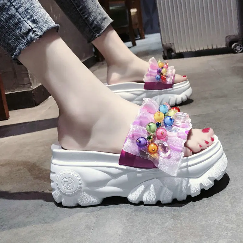 2019 Summer Women Slippers Beach Shoes Ladies Middle Wedge Heels Shoes Woman Platform Slippers White Outside Sandals
2019 Summer Women Slippers Beach Shoes Ladies Middle Wedge Heels Shoes Woman Platform Slippers White Outside Sandals