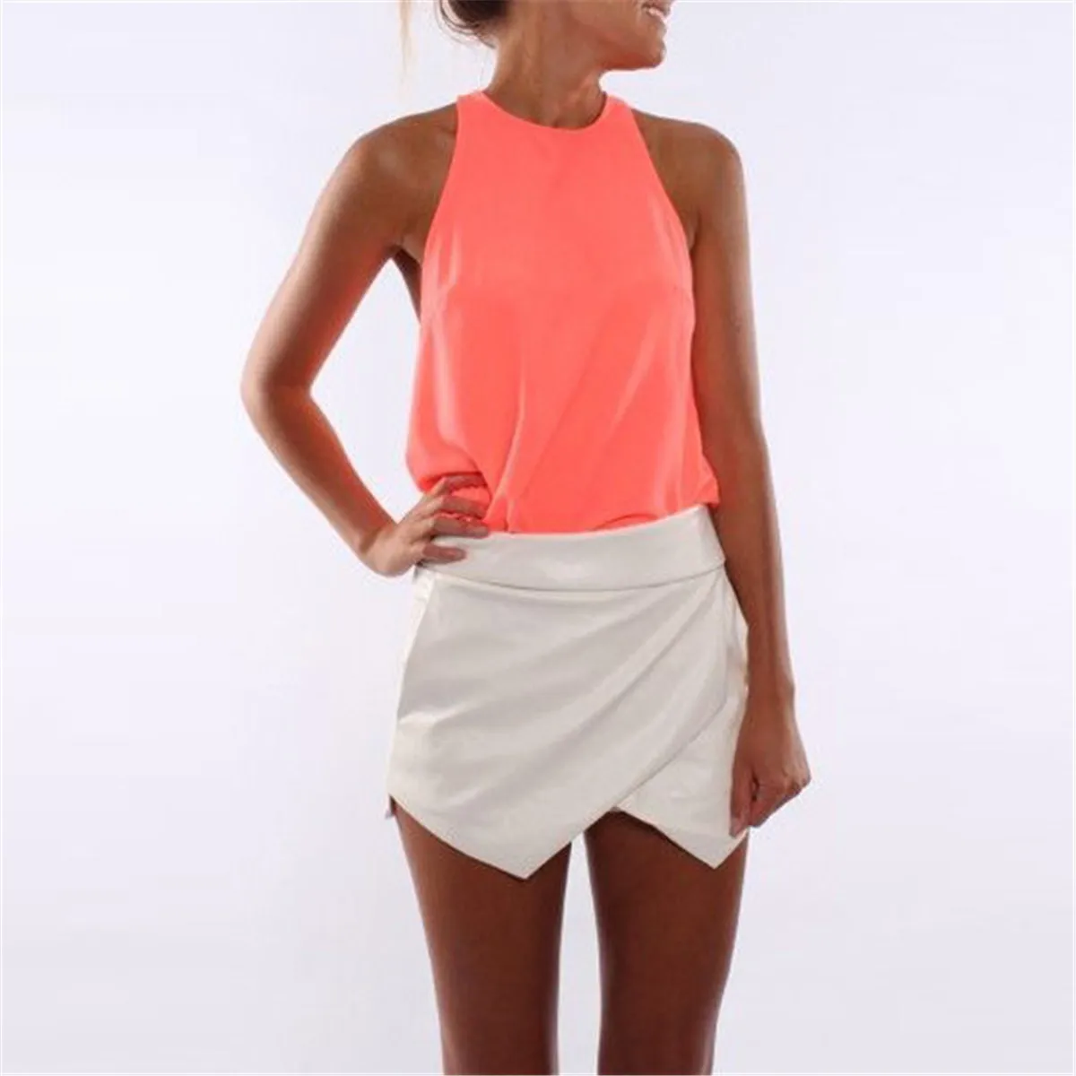 Plus Size Chiffon Women Tank Tops 2019 Summer Beach Sexy Sleeveless Shirts Halter Neck Solid Camisa Blusa Femme Girls Tops S-3XL
Plus Size Chiffon Women Tank Tops 2019 Summer Beach Sexy Sleeveless Shirts Halter Neck Solid Camisa Blusa Femme Girls Tops S-3XL