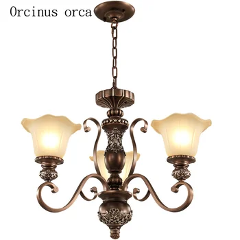 American classical sculpture chandelier living room bedroom lamp European style simple and creative iron art chandelier
American classical sculpture chandelier living room bedroom lamp European style simple and creative iron art chandelier