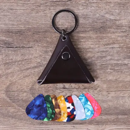 Keychain triangle portable pick bag guitar accessories pick bag pick set with 8 pcs pick guitar parts guitarra
Keychain triangle portable pick bag guitar accessories pick bag pick set with 8 pcs pick guitar parts guitarra