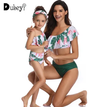 Tropical Baby Swimwear Mom and Daughter Leaves Ruffles Off Shoulder Swimsuit Bikini Set Kids Family Bathing Clothing Holiday
Tropical Baby Swimwear Mom and Daughter Leaves Ruffles Off Shoulder Swimsuit Bikini Set Kids Family Bathing Clothing Holiday