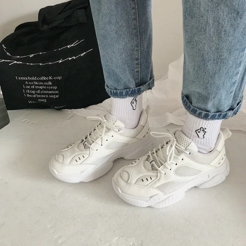 2019 spring new wild mesh breathable lightweight running shoes small white shoes women casual thick-soled old shoes women
2019 spring new wild mesh breathable lightweight running shoes small white shoes women casual thick-soled old shoes women