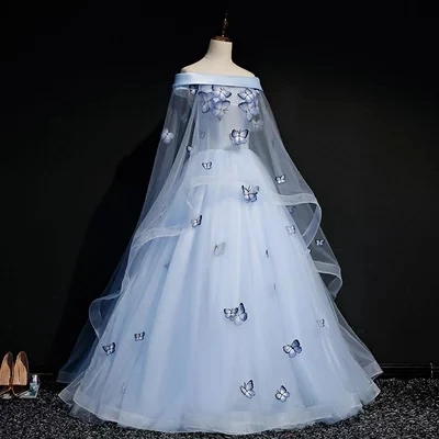 light blue butterfly veil cloak ball gown Medieval Renaissance Gown queen cos Victorian dress /Antoinette/ Belle ball
light blue butterfly veil cloak ball gown Medieval Renaissance Gown queen cos Victorian dress /Antoinette/ Belle ball