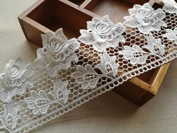 5 yards Elegant Ivory Lace Trim with Roses for Wedding Dress, Bridal Veils, Jewelry or Costume design
5 yards Elegant Ivory Lace Trim with Roses for Wedding Dress, Bridal Veils, Jewelry or Costume design