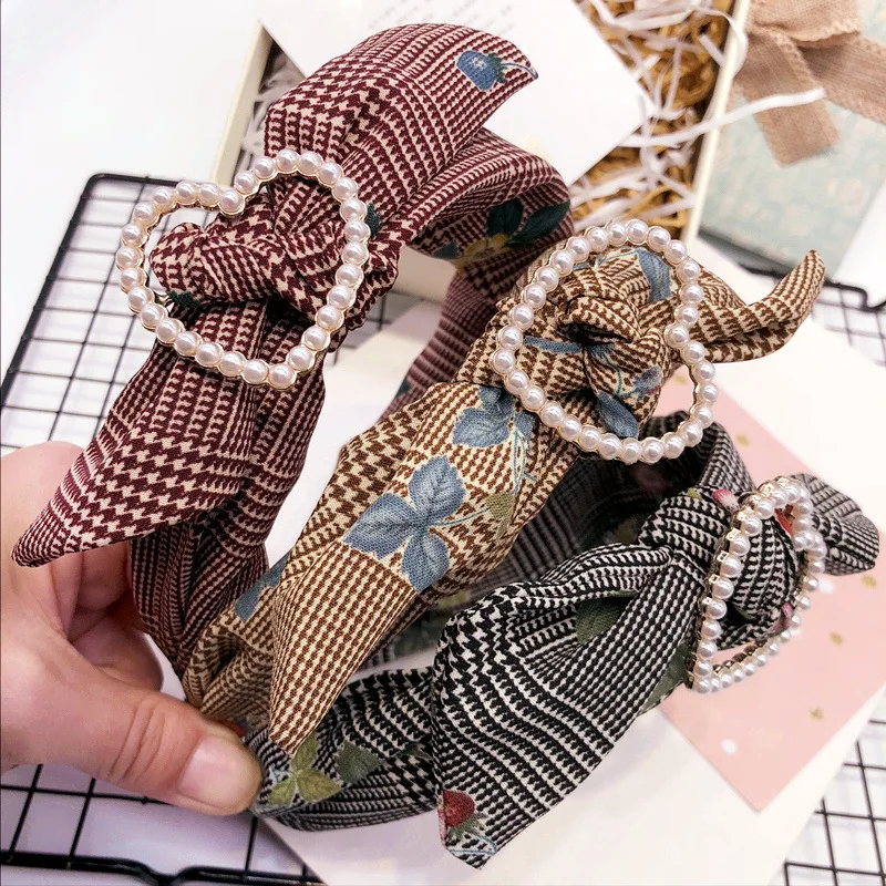 Korea Plaid Bunny Crown Hair Band Pearl Hair Accessories lovely Embroidery Headband for Girls Hair Band Hair Bow Princess
Korea Plaid Bunny Crown Hair Band Pearl Hair Accessories lovely Embroidery Headband for Girls Hair Band Hair Bow Princess
