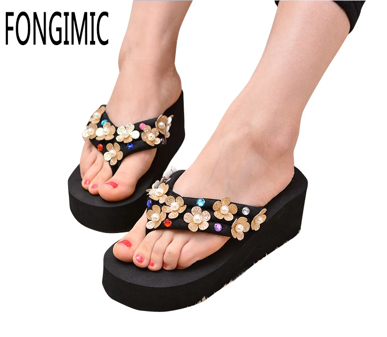 New Summer Women Slippers Bohemia Flowers Thick Comfortable Slippers Popular Beach Vacation Handmade Wedges Non-slip Flip Flops
New Summer Women Slippers Bohemia Flowers Thick Comfortable Slippers Popular Beach Vacation Handmade Wedges Non-slip Flip Flops