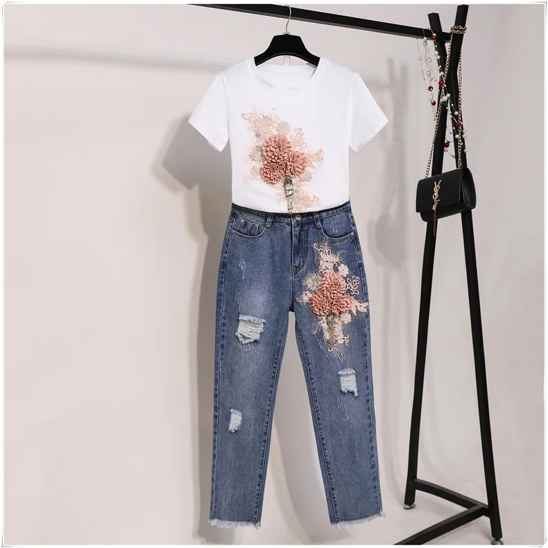 Amolapha Women Heavy Work Embroidery 3D Flower Beading Tshirts + Jeans 2pcs Sets Casual Mid Calf Denim Pants Suits
Amolapha Women Heavy Work Embroidery 3D Flower Beading Tshirts + Jeans 2pcs Sets Casual Mid Calf Denim Pants Suits