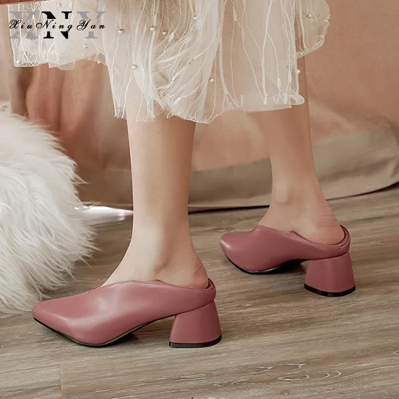 2020 Women Pumps Fashion Mules Woman Shoes Square High Heel Pointed Toe Pu Leather Casual Classic Ladies Pumps Plus Size 32-48
2020 Women Pumps Fashion Mules Woman Shoes Square High Heel Pointed Toe Pu Leather Casual Classic Ladies Pumps Plus Size 32-48