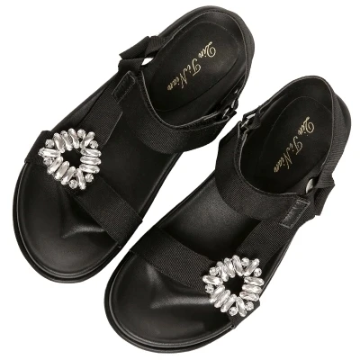 Summer ladies sandals female new rhinestone flat bottom students wild casual thick beach shoes Crystal
Summer ladies sandals female new rhinestone flat bottom students wild casual thick beach shoes Crystal