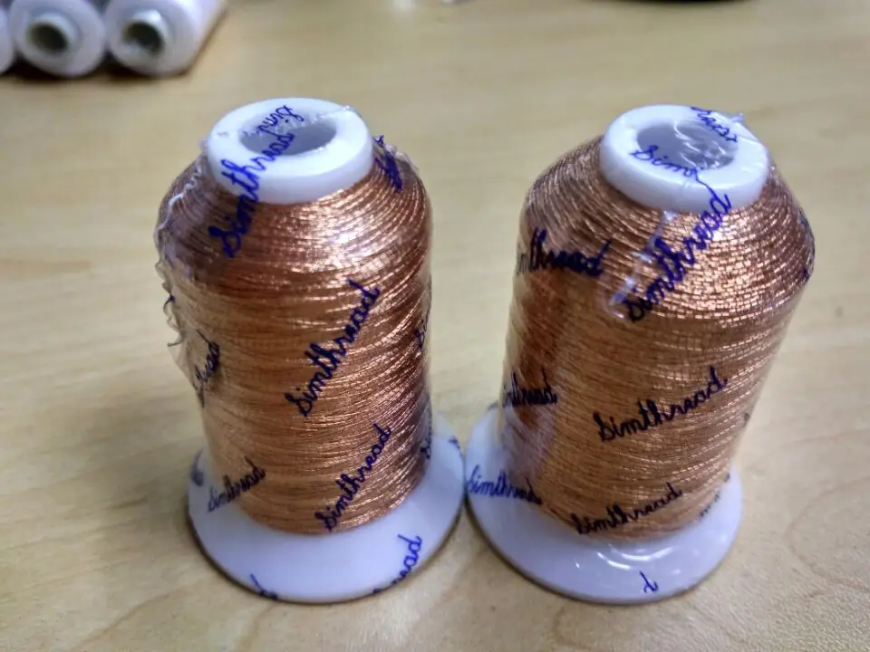 Simthread Copper Color /Gold color Black Silver Metallic embroidery thread 500m each
Simthread Copper Color /Gold color Black Silver Metallic embroidery thread 500m each