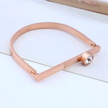 OUFEI Stainless Steel Bracelets & Bangles Fashion Bangle Jewelry Woman Minimalist Luxury Bracelet Jewelry Female Accessories
OUFEI Stainless Steel Bracelets & Bangles Fashion Bangle Jewelry Woman Minimalist Luxury Bracelet Jewelry Female Accessories