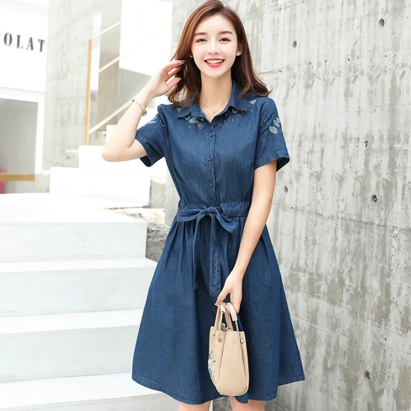 Sweet Long Denim Dress Drawstring Waist Slim Flower Embroideried Dress Short Sleeved Floral A-Line Jeans Dress with Belt 2018
Sweet Long Denim Dress Drawstring Waist Slim Flower Embroideried Dress Short Sleeved Floral A-Line Jeans Dress with Belt 2018