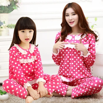 Mother Daughter Pajamas Mom Girls Sleepwear for Family Matching Christamas Pajamas 2pcs Polka Dot Family Matching Clothes Sets
Mother Daughter Pajamas Mom Girls Sleepwear for Family Matching Christamas Pajamas 2pcs Polka Dot Family Matching Clothes Sets