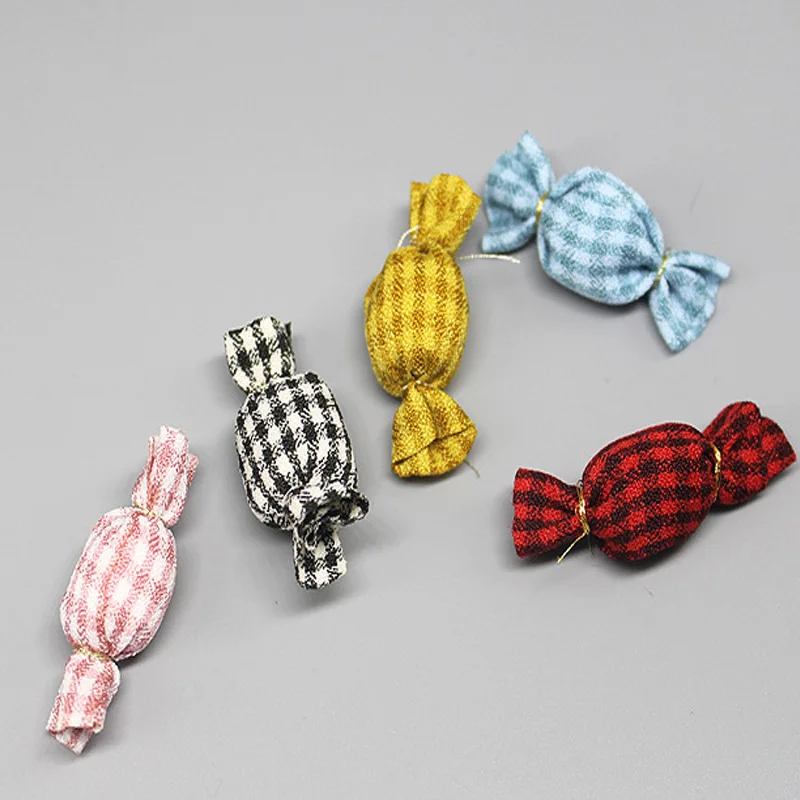 20PCS/Lot 4.3*1.5cm sweet Cloth art candy Padded Applique Crafts for Children Headwear Hair clip Accessorie
20PCS/Lot 4.3*1.5cm sweet Cloth art candy Padded Applique Crafts for Children Headwear Hair clip Accessorie