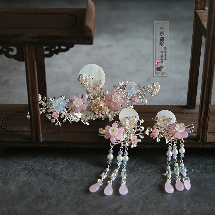 Xiao Shi Yue Childhood Moon Handmade Pink Flower Branches Moon Hair Tiara TV Play Hair Jewelry Cosplay Hanfu Hair Accessory
Xiao Shi Yue Childhood Moon Handmade Pink Flower Branches Moon Hair Tiara TV Play Hair Jewelry Cosplay Hanfu Hair Accessory