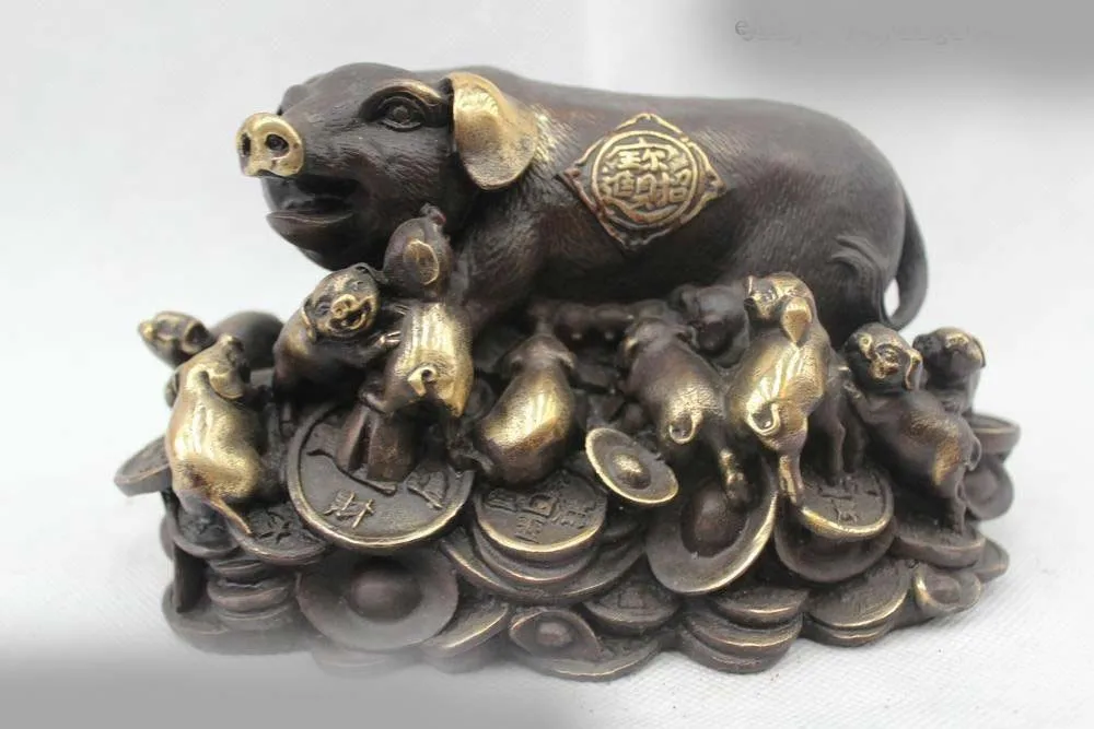 4"China Folk Feng Shui Red Bronze Lifelike Money drawing sow And son Pig Statue 
4"China Folk Feng Shui Red Bronze Lifelike Money drawing sow And son Pig Statue
