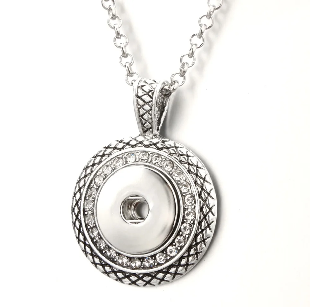 New Snap Jewelry Vintage Metal Snap Button Necklaces 18mm 20mm Snap Pendant Necklace For Women Girls DIY Button Jewelry Gift
New Snap Jewelry Vintage Metal Snap Button Necklaces 18mm 20mm Snap Pendant Necklace For Women Girls DIY Button Jewelry Gift