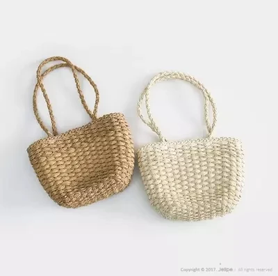New Hand-woven Summer Pure Straw Bag Beach Handmade Woven Handbags Causal Shoulder Bags for Women Boho Shopping Tote
New Hand-woven Summer Pure Straw Bag Beach Handmade Woven Handbags Causal Shoulder Bags for Women Boho Shopping Tote