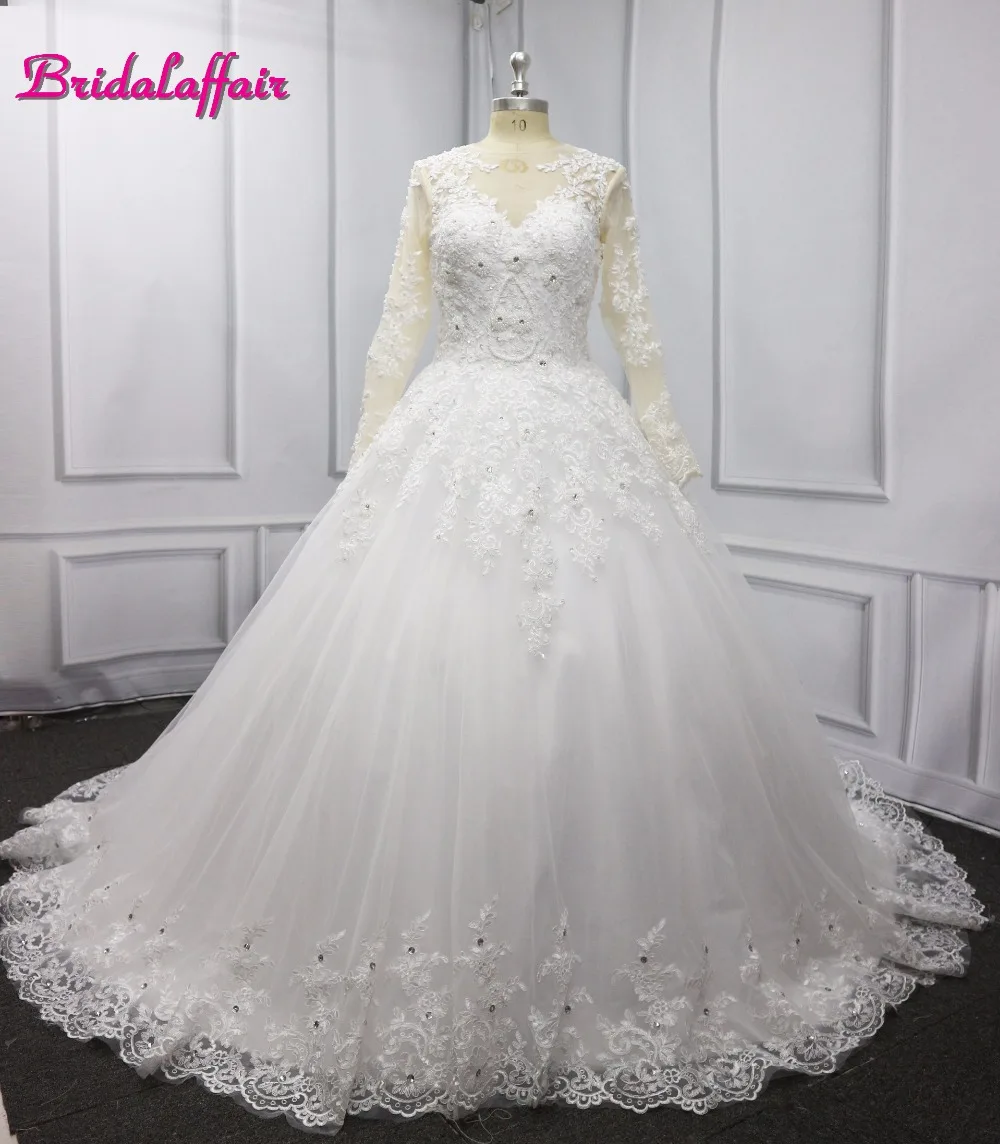 Vestido De Noiva Long Sleeve Princess Wedding Dresses Video 2017 Illusion Appliques Beaded Lace A Line Bridal Gown Plus Size
Vestido De Noiva Long Sleeve Princess Wedding Dresses Video 2017 Illusion Appliques Beaded Lace A Line Bridal Gown Plus Size