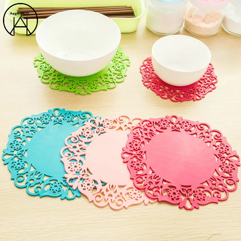 1PCS Small Cup Mat Anti-ironing Mat Napkins For The Table Silicone Mats Thermos Dishes Christmas Decorations For Home Coast
1PCS Small Cup Mat Anti-ironing Mat Napkins For The Table Silicone Mats Thermos Dishes Christmas Decorations For Home Coast