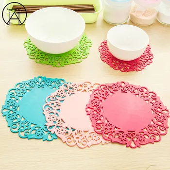 1PCS Small Cup Mat Anti-ironing Mat Napkins For The Table Silicone Mats Thermos Dishes Christmas Decorations For Home Coast
1PCS Small Cup Mat Anti-ironing Mat Napkins For The Table Silicone Mats Thermos Dishes Christmas Decorations For Home Coast