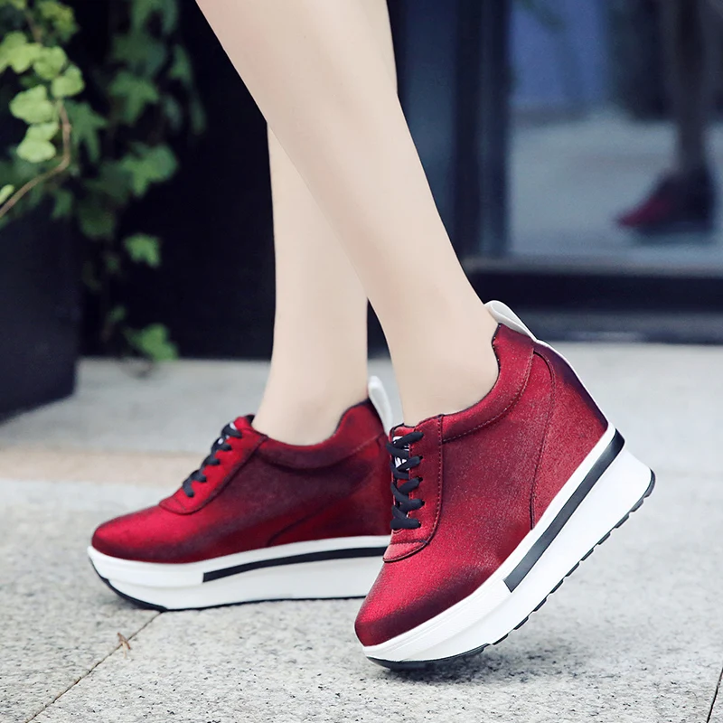 Lucyever 2019 New Autumn Women Boots Flock Hiddem Wedges Platform Ankle Boots High Top Sneaker Lace Up Casual Shoes for Women
Lucyever 2019 New Autumn Women Boots Flock Hiddem Wedges Platform Ankle Boots High Top Sneaker Lace Up Casual Shoes for Women