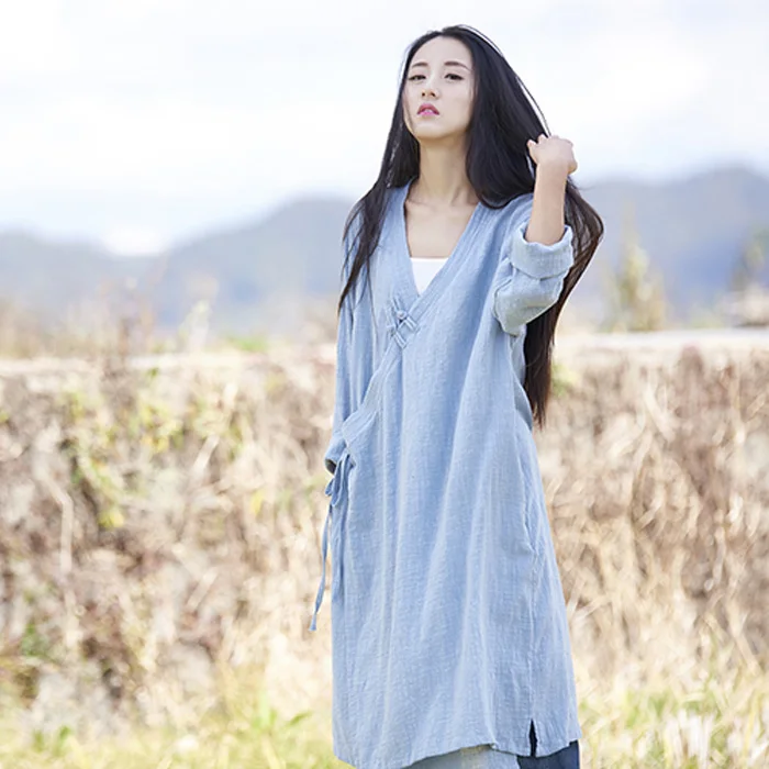 Female 2018 oversize blouse coat spring autumn tops cotton blend shirts long design tie vintage blusas outwear retro clothes
Female 2018 oversize blouse coat spring autumn tops cotton blend shirts long design tie vintage blusas outwear retro clothes