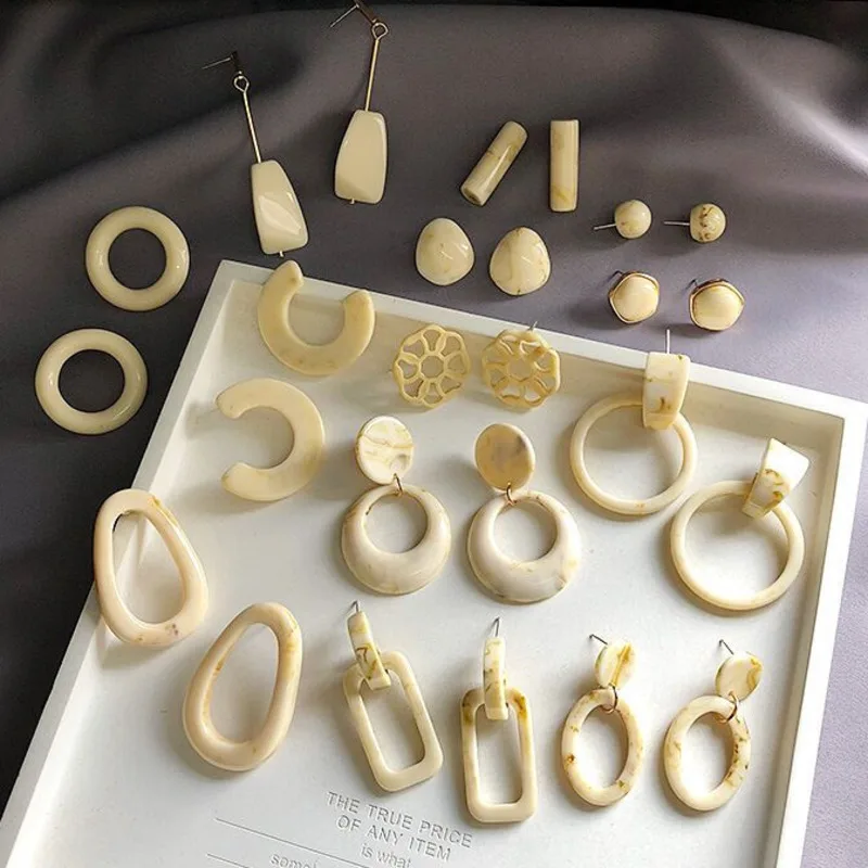 New Simple Design Round Cross Circle Acrylic Acetate Geometric C Shape Ball Long Square Drop Earrings for Women
New Simple Design Round Cross Circle Acrylic Acetate Geometric C Shape Ball Long Square Drop Earrings for Women