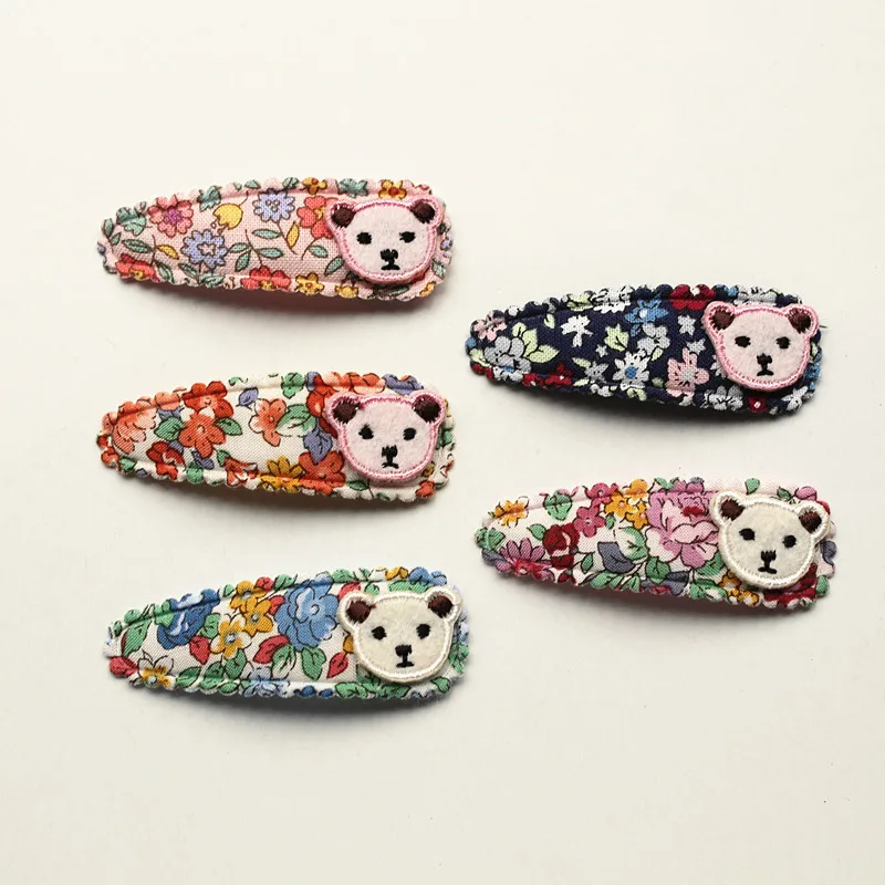 20pc/lot Cartoon Bear Head Shape Modish Girls Korean Printing Girl Hair Clip Sequin Kid Gold Gauze Hairpin Animals Cute BB Clips
20pc/lot Cartoon Bear Head Shape Modish Girls Korean Printing Girl Hair Clip Sequin Kid Gold Gauze Hairpin Animals Cute BB Clips