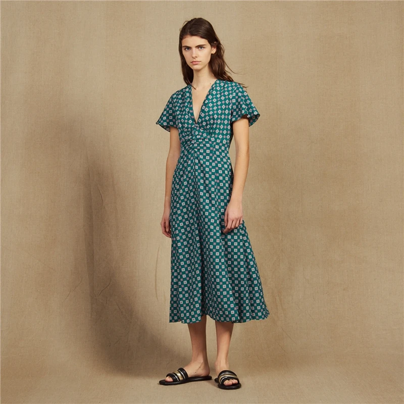 Women Dress 2019 Spring and Summer New Pleated Contrast Bat Sleeve V-neck High Waist Printed Short-sleeved Dress
Women Dress 2019 Spring and Summer New Pleated Contrast Bat Sleeve V-neck High Waist Printed Short-sleeved Dress