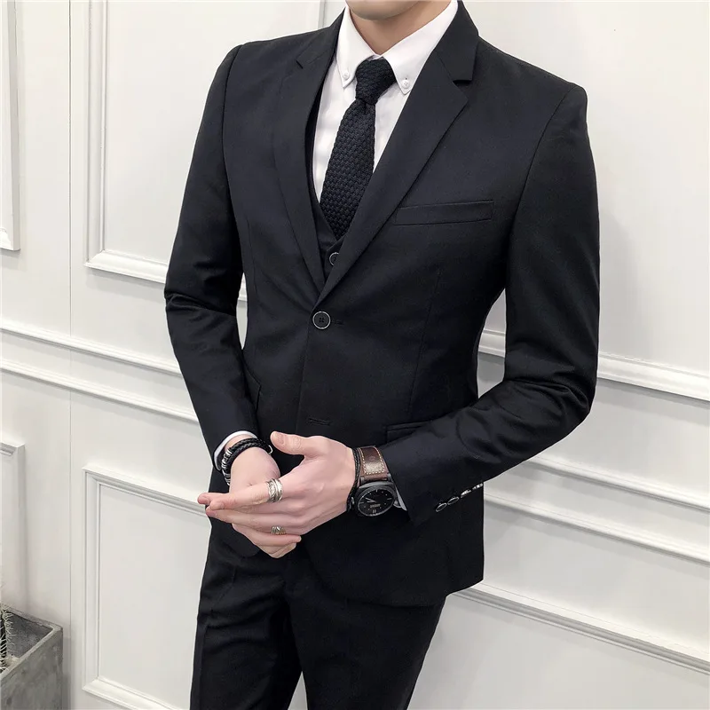 Customized new hot retro men's suit three-piece suit Slim solid color dress fashion classic business men's clothing
Customized new hot retro men's suit three-piece suit Slim solid color dress fashion classic business men's clothing