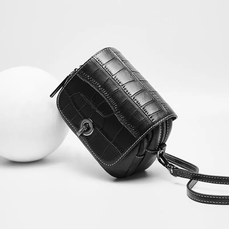 FoxTail & Lily Summer New Alligator Grain Women Cow Leather Crossbody Mini Shoulder Bag Elegant Ladies Small Messenger Bags
FoxTail & Lily Summer New Alligator Grain Women Cow Leather Crossbody Mini Shoulder Bag Elegant Ladies Small Messenger Bags