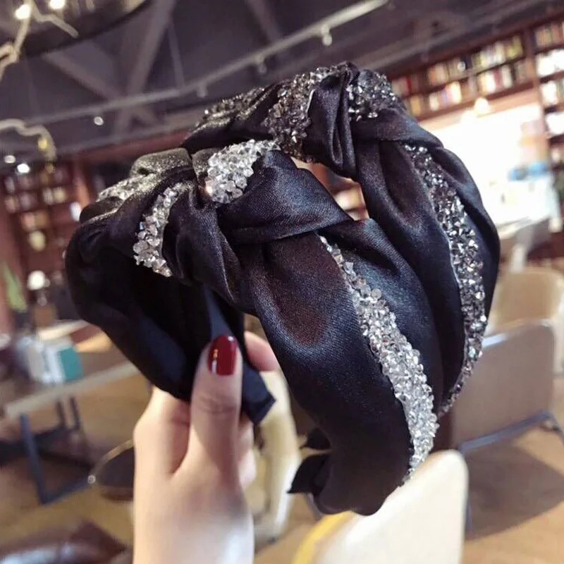 Fashion Bohemian Women Elegant Crystal Black Ribbons Headband Hairbands Hair Holder Turban Hair Accessories Wholesale
Fashion Bohemian Women Elegant Crystal Black Ribbons Headband Hairbands Hair Holder Turban Hair Accessories Wholesale