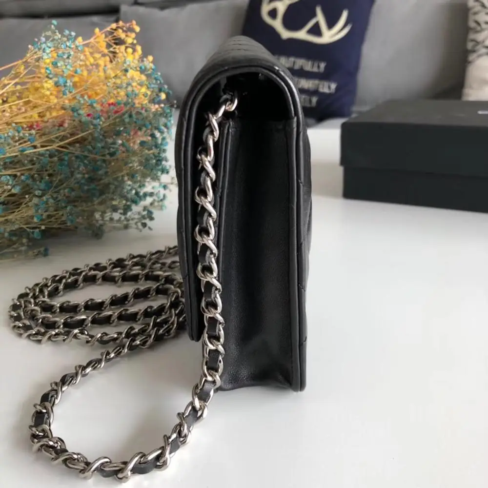 WR07120 100% Genuine Leather Luxury Handbags Women Bags Designer Crossbody Bags For Women Famous Brand Runway
WR07120 100% Genuine Leather Luxury Handbags Women Bags Designer Crossbody Bags For Women Famous Brand Runway