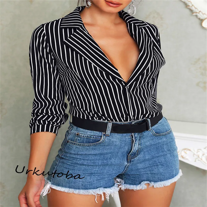 Fashion Women's Classic Striped Vintage Long Sleeve Blouse Casual Loose Sexy Deep V-Neck Regular Size Shirts Autumn Clothes
Fashion Women's Classic Striped Vintage Long Sleeve Blouse Casual Loose Sexy Deep V-Neck Regular Size Shirts Autumn Clothes