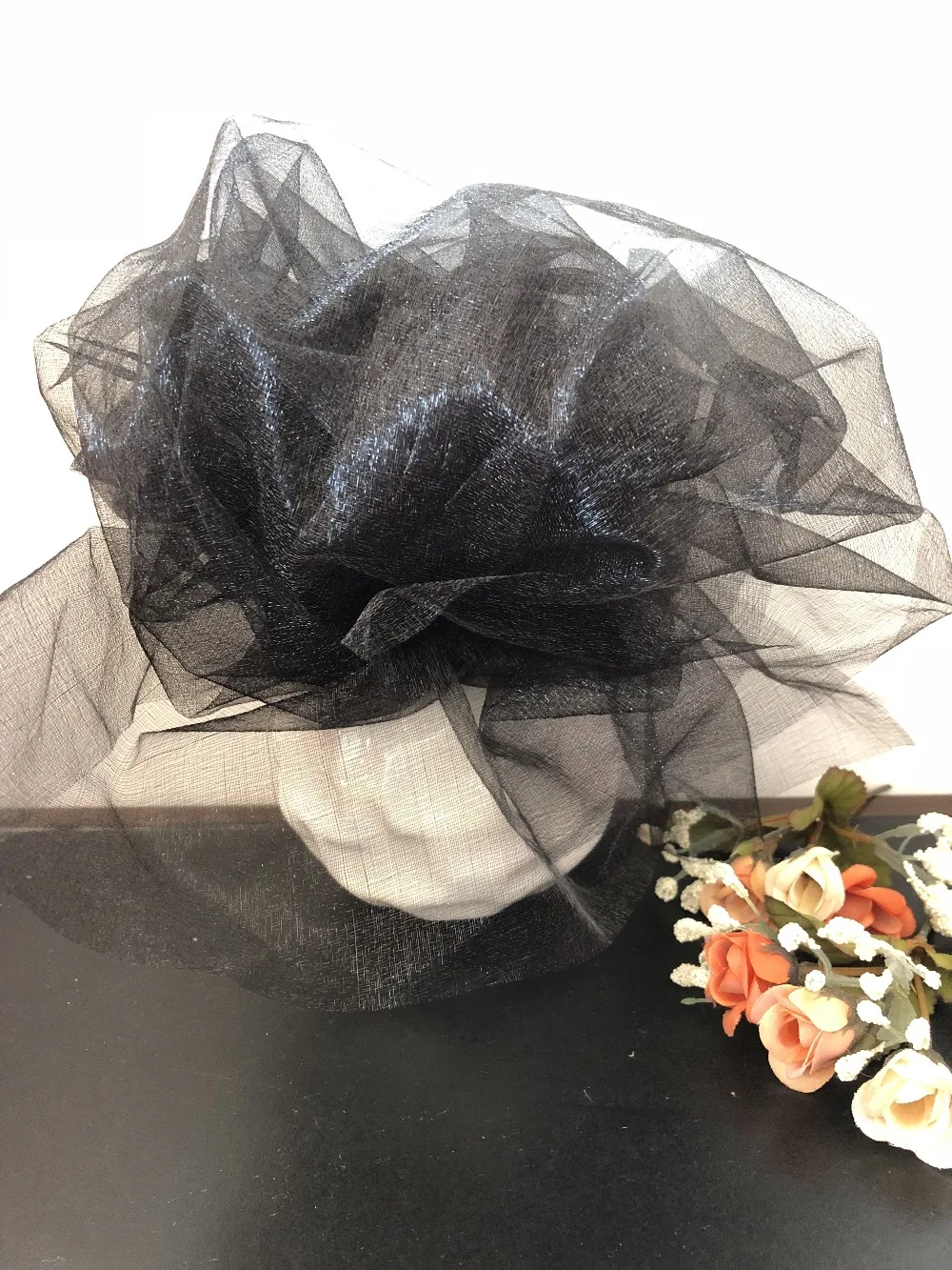 50cm x 10m Mariage c Tulle Roll Sheer Crystal Organza Fabric Birthday Event Party Supplies for Wedding Decoration
50cm x 10m Mariage c Tulle Roll Sheer Crystal Organza Fabric Birthday Event Party Supplies for Wedding Decoration
