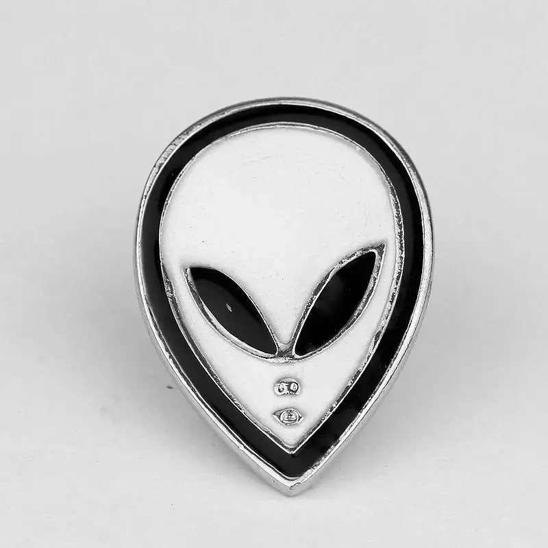 Superhero Alien Brooches Pins Black White Enamel Badges Scarf Pins Accessories Brooches for Men Chapas Broches Pins Jewelry
Superhero Alien Brooches Pins Black White Enamel Badges Scarf Pins Accessories Brooches for Men Chapas Broches Pins Jewelry