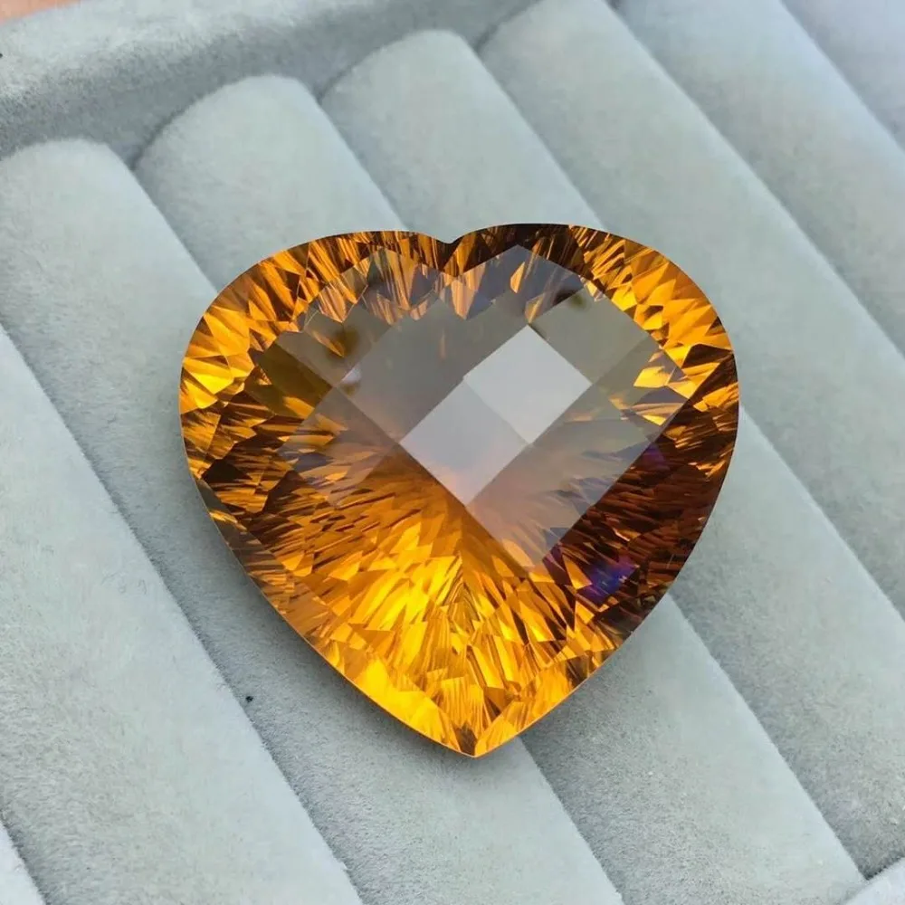 natural Citrine,Bright color,Weight: 89ct,Specifications: 30*32*18.6mm,Perfect gemstone perfect quality
natural Citrine,Bright color,Weight: 89ct,Specifications: 30*32*18.6mm,Perfect gemstone perfect quality