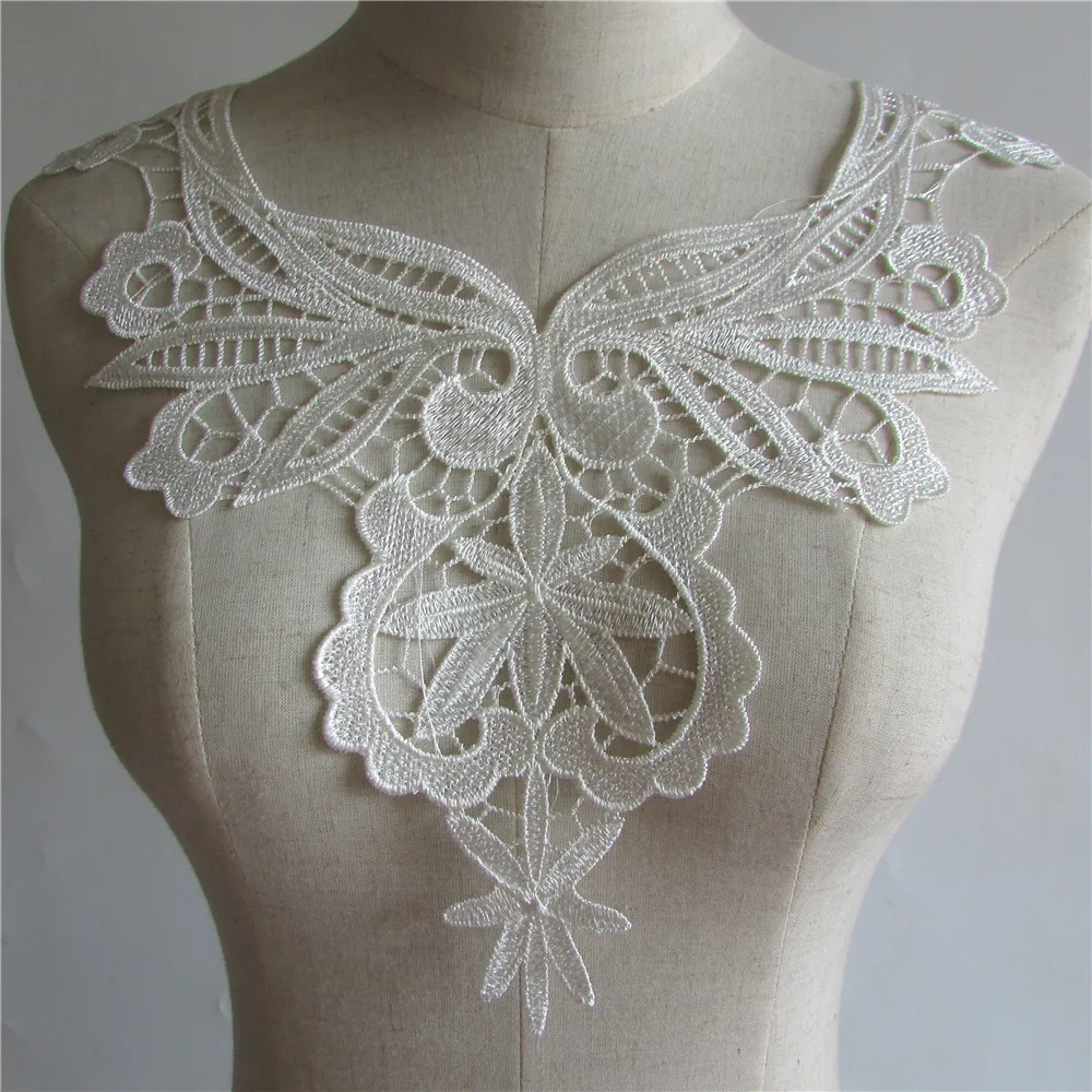 Fashion style white Lace Collar Neckline Venise Applique Embroidery Sewing on Patches Fabric DIY Trim Clothing Accessories YL172
Fashion style white Lace Collar Neckline Venise Applique Embroidery Sewing on Patches Fabric DIY Trim Clothing Accessories YL172