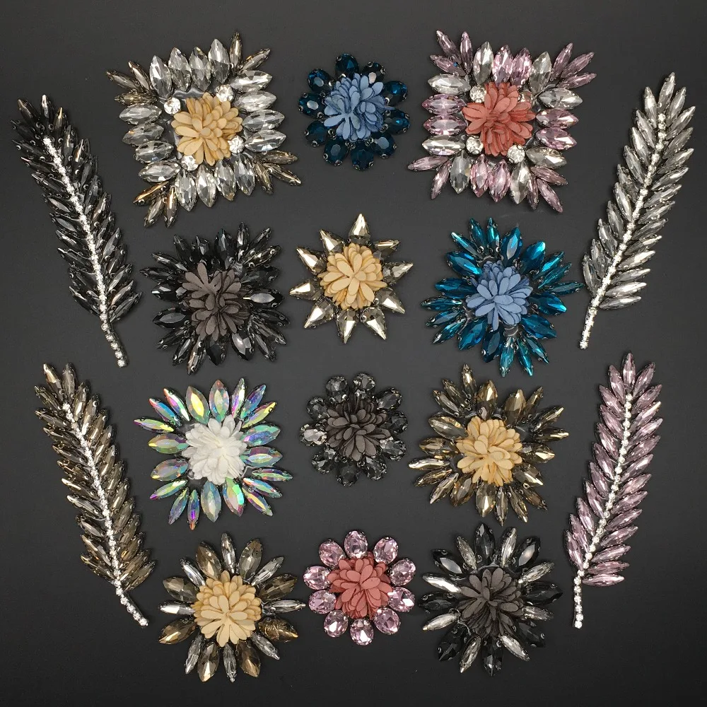 Twining stacked & layers Rhinestone Patches beads Crystal glue back fabric flower Sew on Crystal beaded Applique patch accessory
Twining stacked & layers Rhinestone Patches beads Crystal glue back fabric flower Sew on Crystal beaded Applique patch accessory