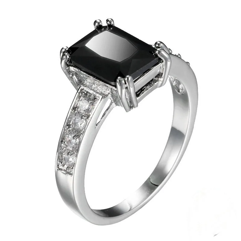 Женское кольцо из серебра 925 пробы с разноцветным фианитом | Украшения и