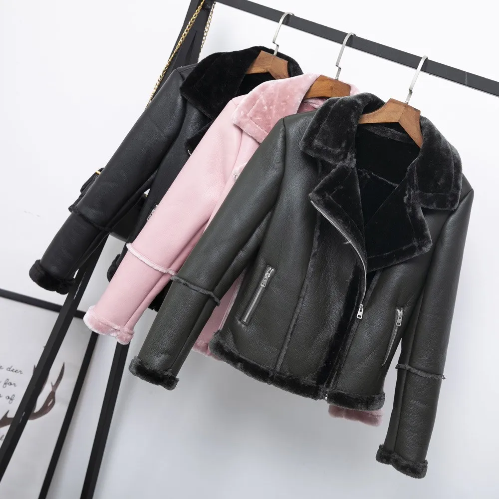 Winter Women Faux Shearling Sheepskin Coats Thick Warm Pu Faux Lamb Leather Jacket Female Black Motorcycle Overcoat
Winter Women Faux Shearling Sheepskin Coats Thick Warm Pu Faux Lamb Leather Jacket Female Black Motorcycle Overcoat